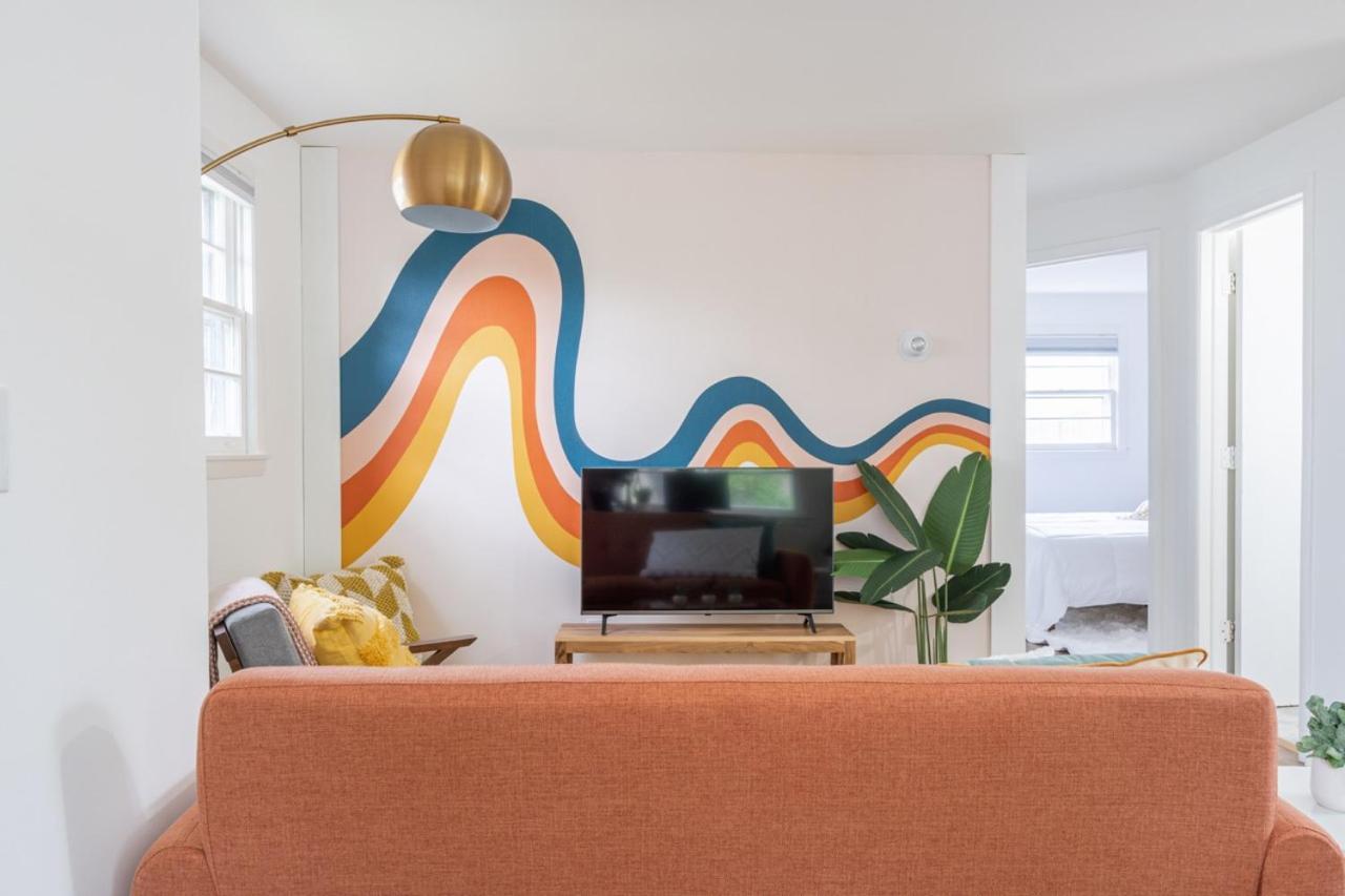 Retro Retreat Renovated 2Br, Desk, No Chore List! Кінгстон Екстер'єр фото